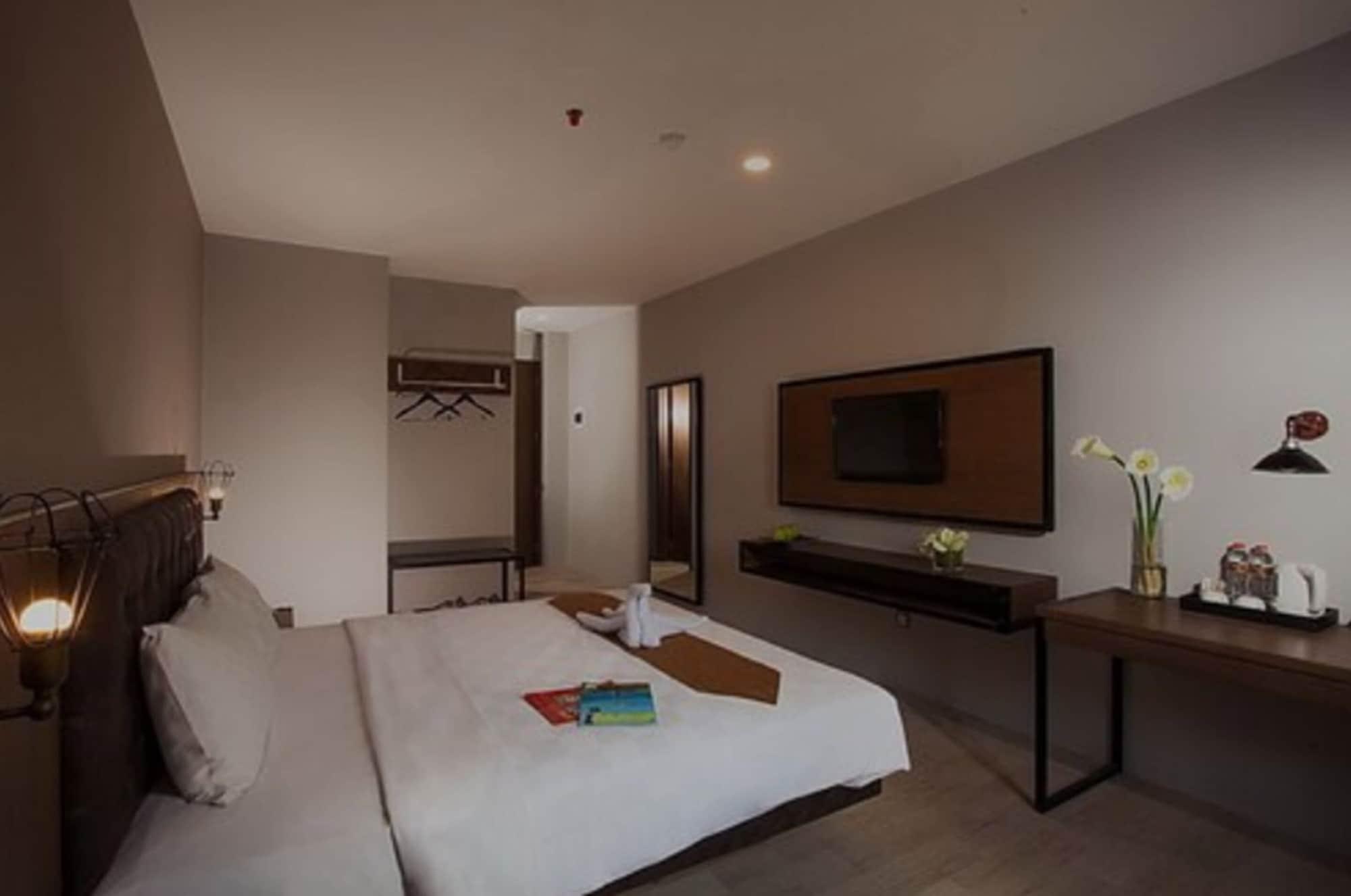 Grand Kangen Hotel Urip Sumoharjo Yogyakarta Exterior photo